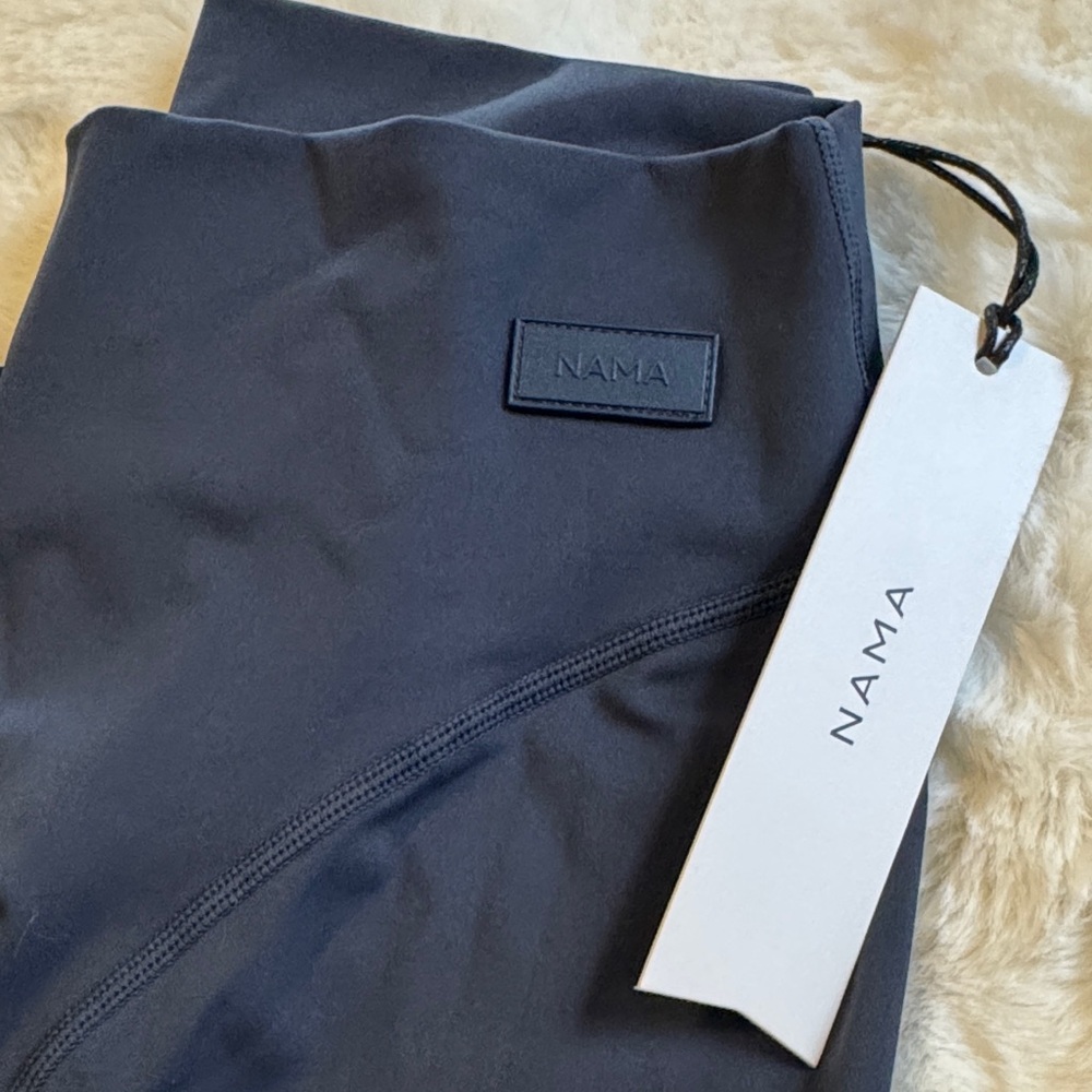 NAMA Women's Navy Leggings New Med